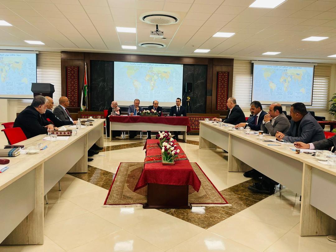 جانب من روشة العمل